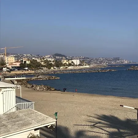 Via Corradi Апартаменты