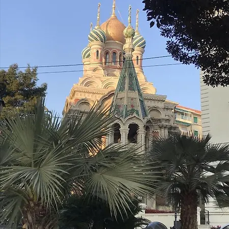 Via Corradi Санремо